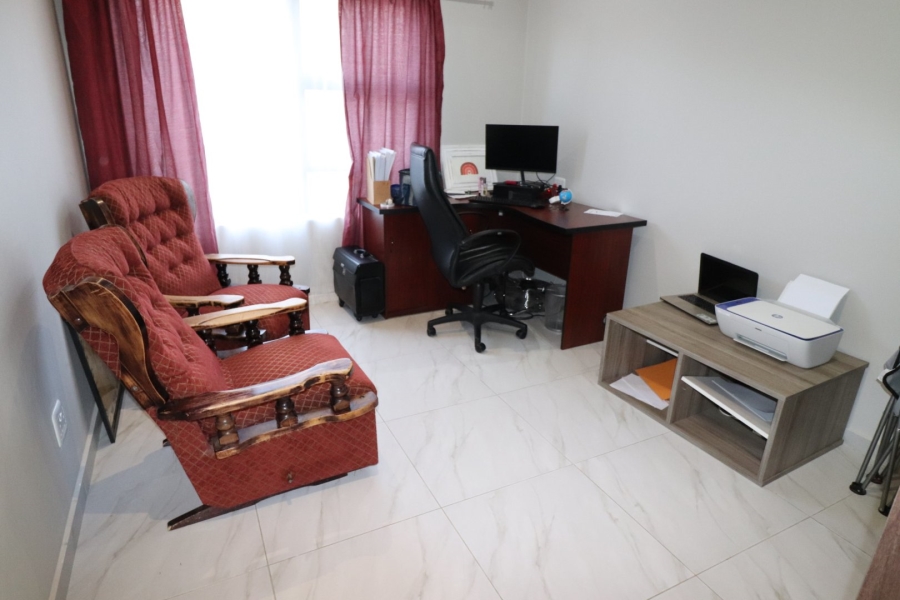 4 Bedroom Property for Sale in Lilyvale S H Free State